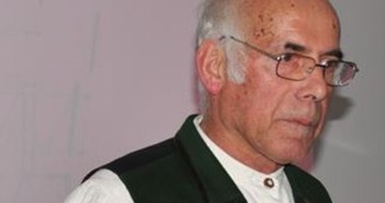 Heimatbund: Ehrenbürgerschaft für Heinrich Oberleiter