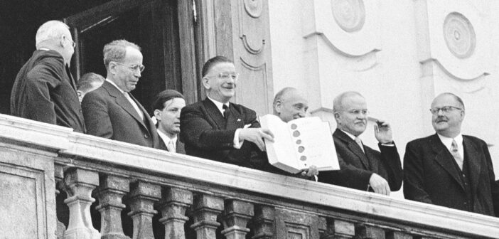 „Österreich ist seit 70 Jahren frei. Und Südtirol?“Der Südtiroler Heimatbund fordert die Umsetzung des Selbstbestimmungsrechts.