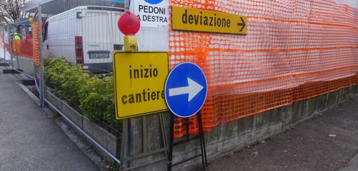 Gemeinde Bozen: Wieder einsprachige Warn- und Hinweisschilder in der Reschenstraße